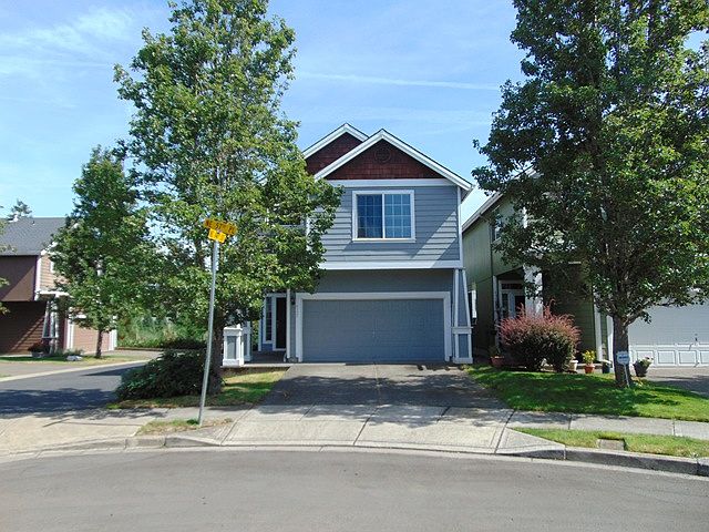 1st image of 4321 NE 57th Pl
