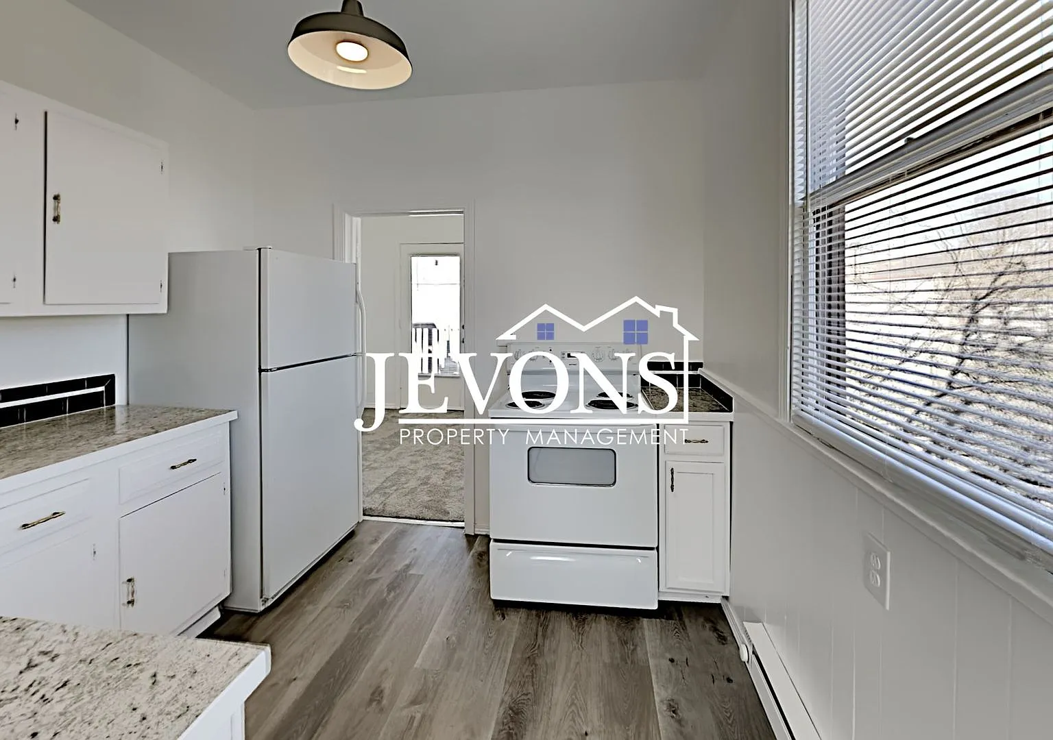 406 S 2nd St Yakima, WA 98901 — Photo 4