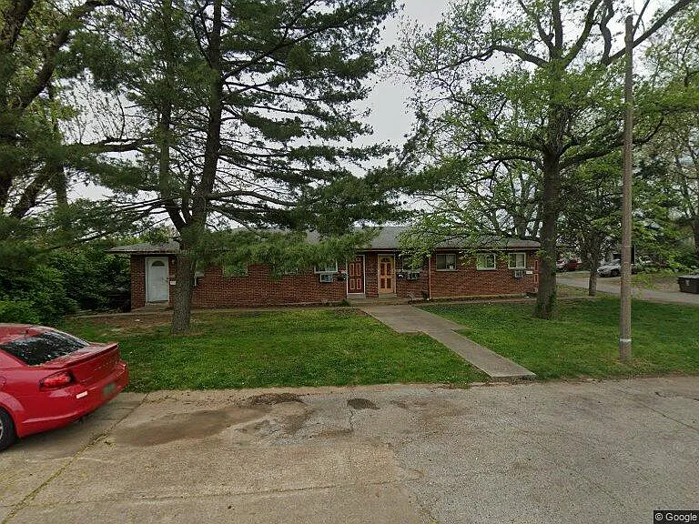 326 Hill St — Photo 1