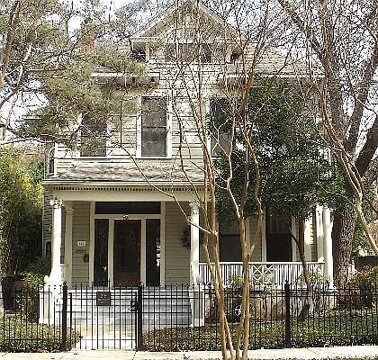 1st image of 215 Beauregard St