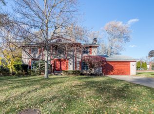 6882 Post Oak Dr, West Bloomfield, MI 48322