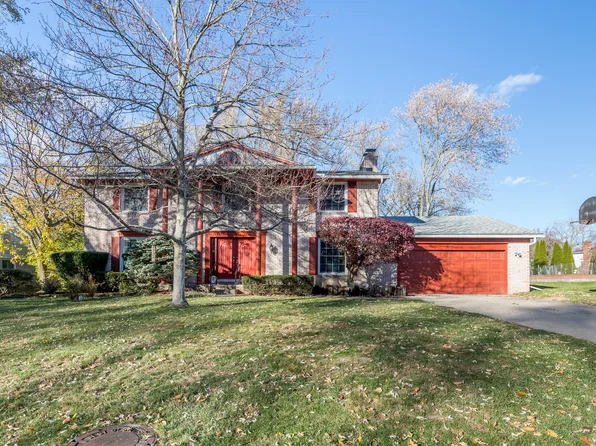 6882 Post Oak Dr, West Bloomfield, MI 48322