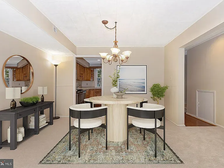 642 Azalea Dr — Photo 8