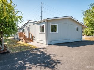 402 Lakewood Ct SE, Castle Rock, WA 98611