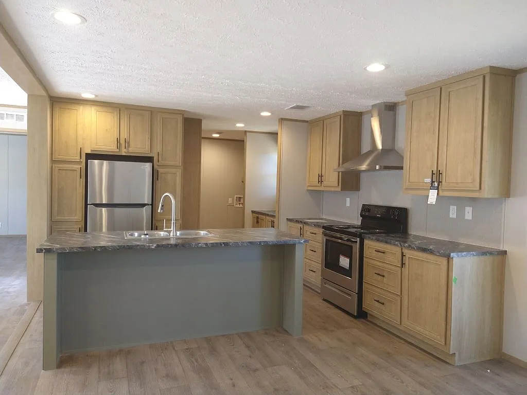 3 bed, 2.0 bath, 1267 sqft, $1,200 — Photo 2