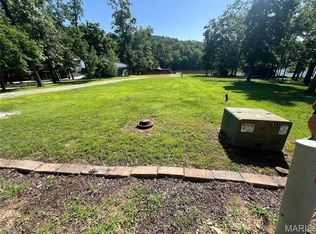 1055 Erie Trail Dr, Perryville, MO 63775