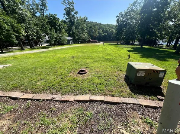 1055 Erie Trail Dr, Perryville, MO 63775