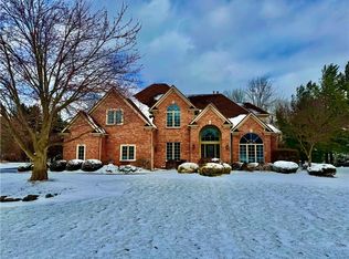 43 Olde Prestwick Way, Penfield, NY 14526