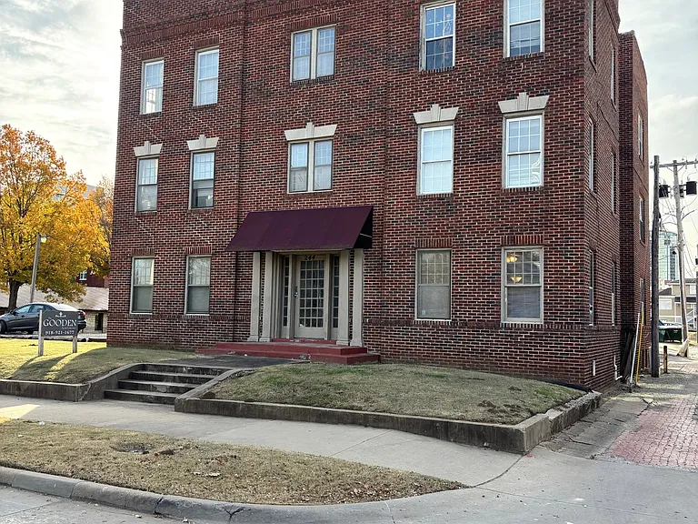 244 W 13th St #5 — Photo 15