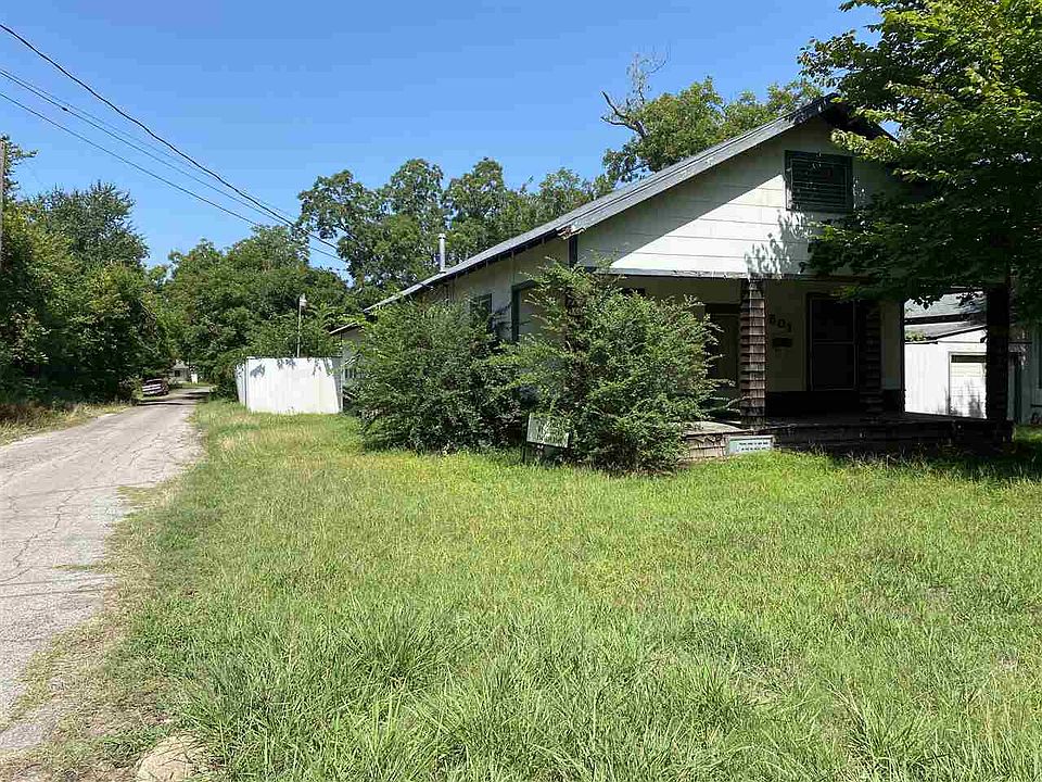 1st image of 501-513 8th St NE