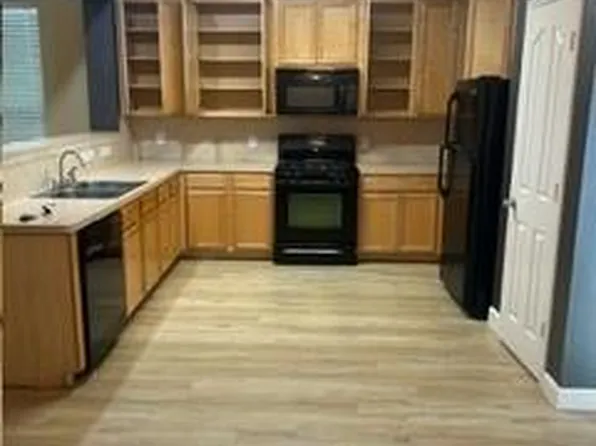 8127 Montague Manor Ln, Houston, TX 77072