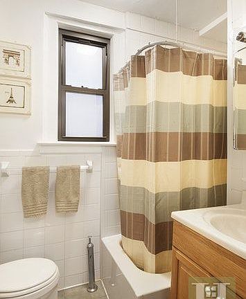 5th image of 32 W 82nd St APT 4E