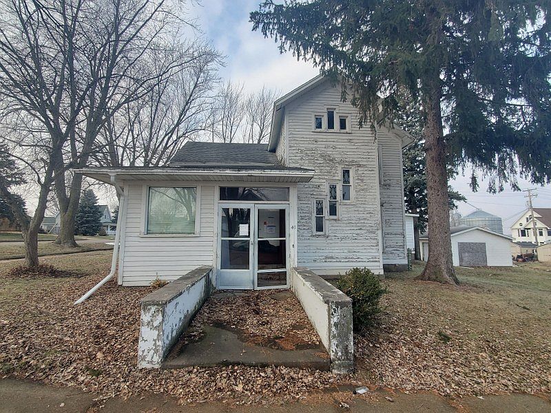 1st image of 41 S Stephens St
