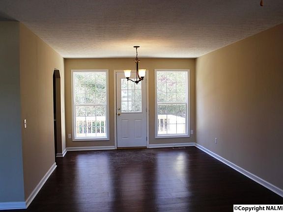 3rd image of 105 Hardwood Dr