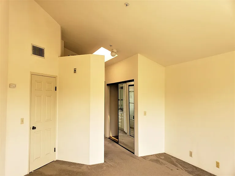 1950 Upas St #401 — Photo 8