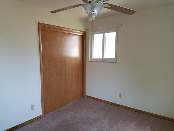 3rd image of 164 Van Buren Ave #Available