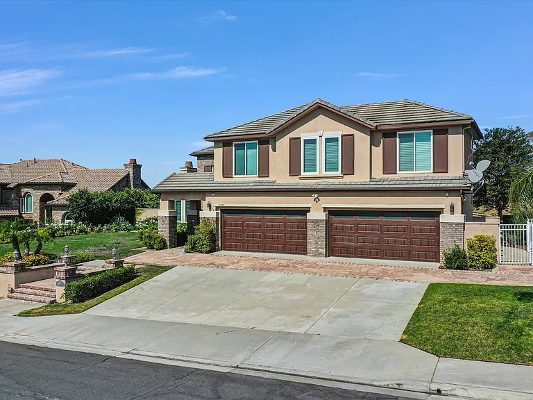 5505 Blue Ridge Dr — Photo 4