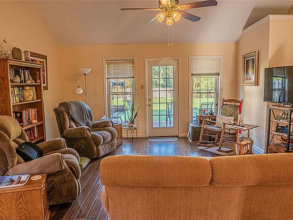 4th image of 4610 Wicklow Dr