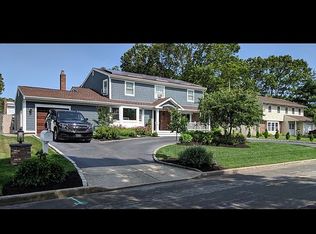 3 Kimberly Ave, Farmingville, NY 11738