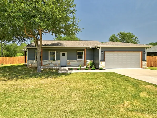 120 Waianae Ct, Elgin, TX 78602