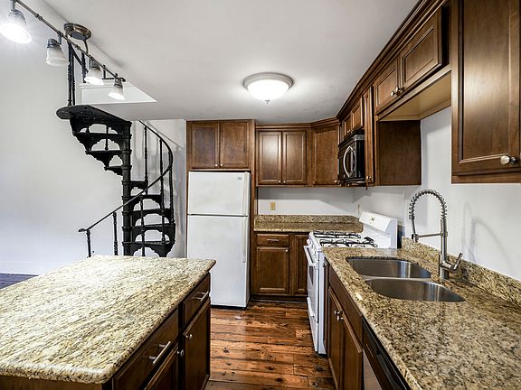 5th image of 1434 Constance St APT 2