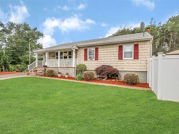 2nd image of 768 Higbie Ln