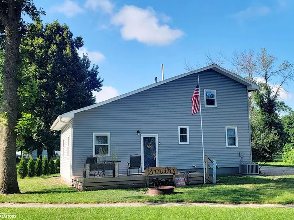 311 Morningside Dr, Klemme, IA 50449