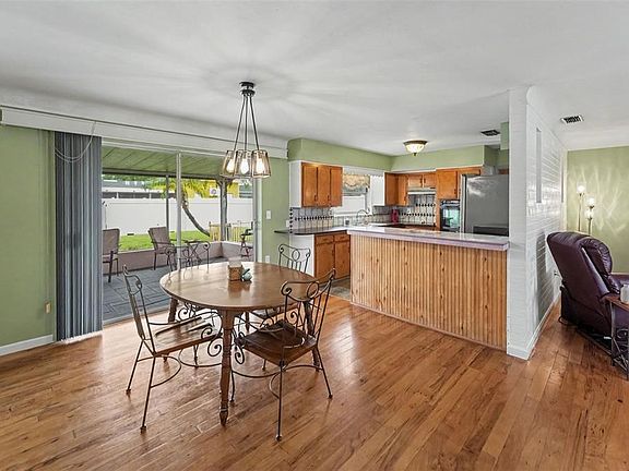 4th image of 6026 44TH AVENUE N