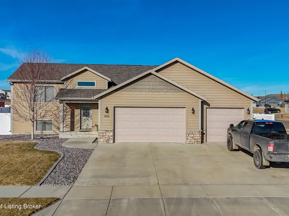 1436 Marilyn Way, Dickinson, ND 58601