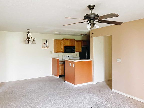 4th image of 10567 Lynn Ln Unit 1