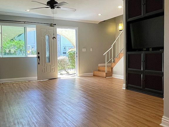 4th image of 7807 Camino Glorita