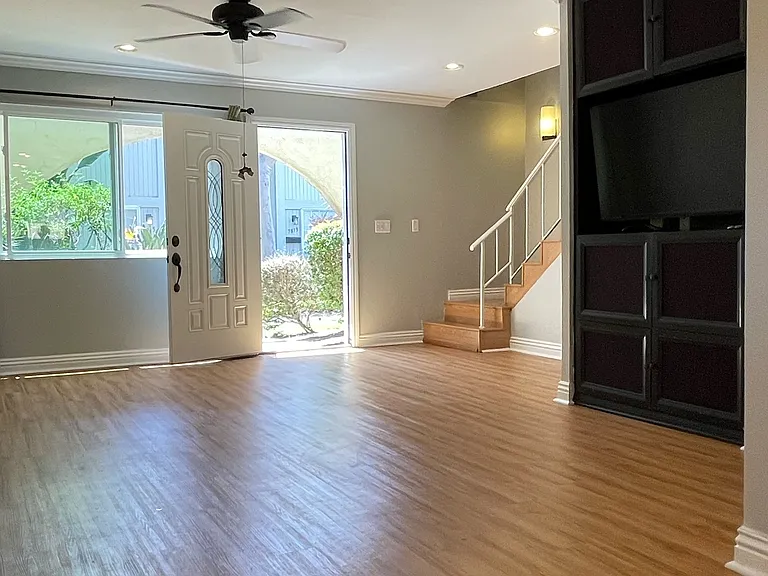 7807 Camino Glorita — Photo 4