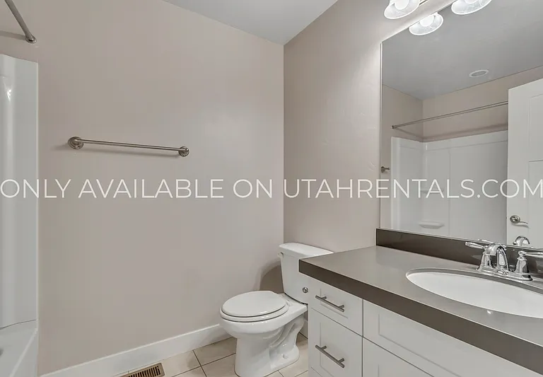 1638 E Aspen Loop — Photo 20