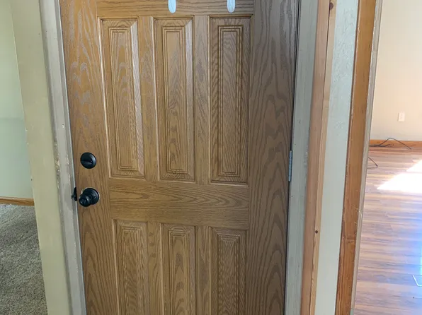 481 Monument Ave Floor 2, Wyoming, PA 18644