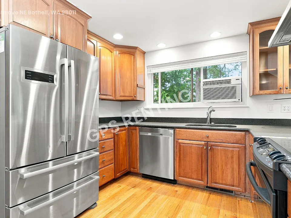 19801 95th Ave NE