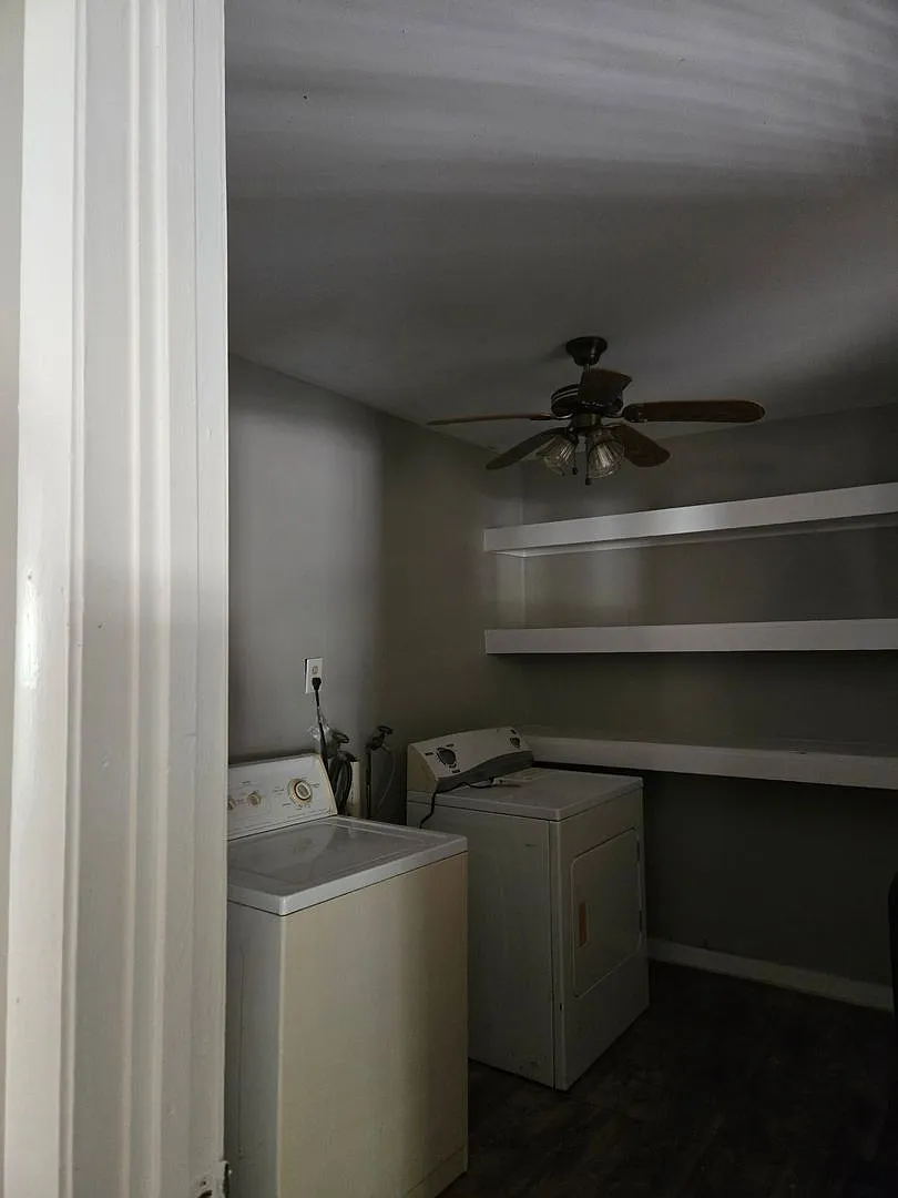 2bdrm 1 Bath — Photo 4