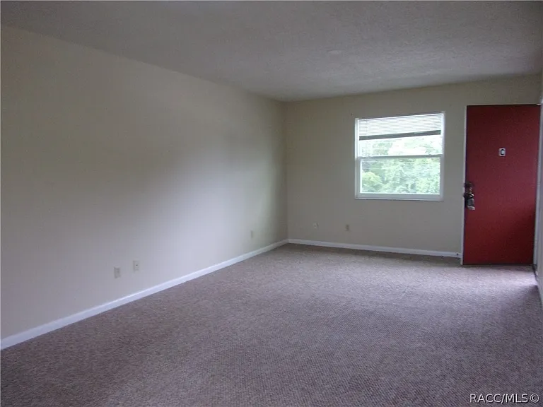 2321 Carter St #C — Photo 2
