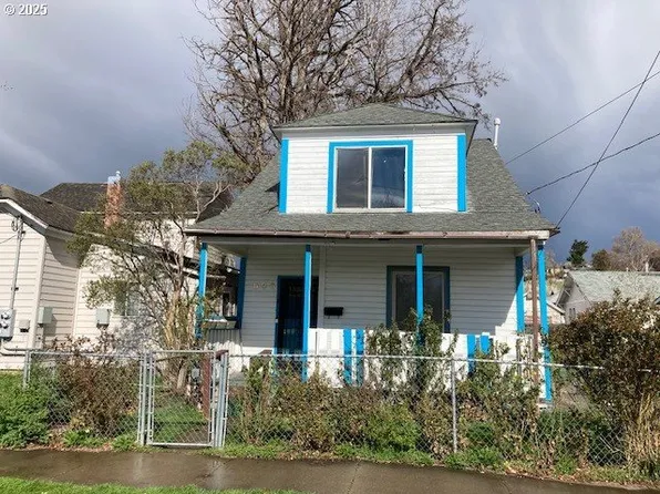 606 SW 2nd St, Pendleton, OR 97801