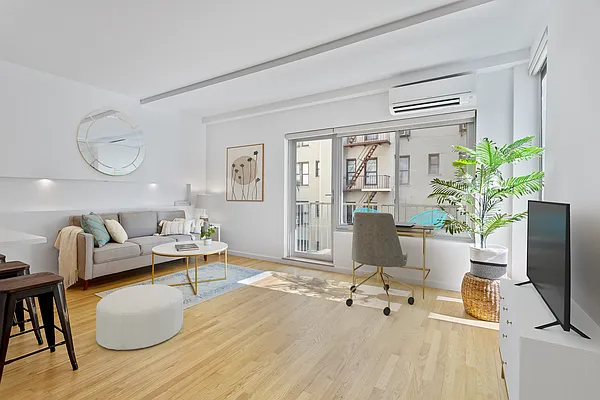 Sold by Compass | media 9