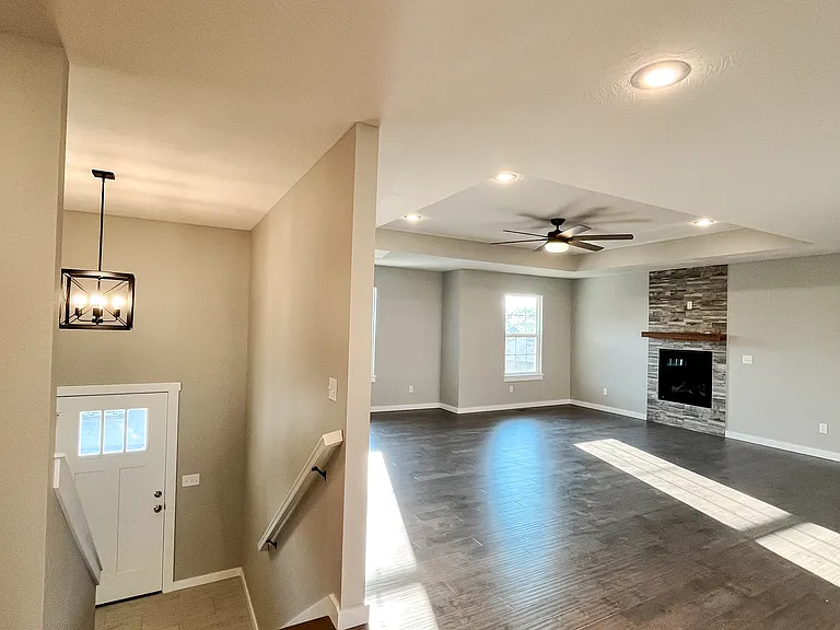 855 S Eastridge — Photo 19