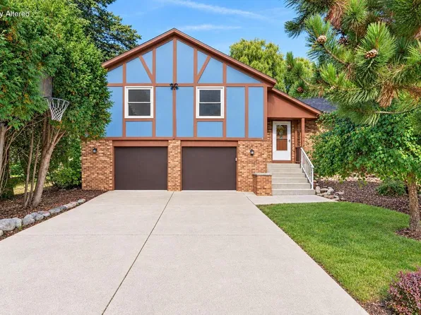 4004 Greenwood COURT, Sheboygan, WI 53081