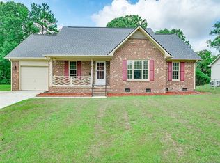 7145 Tollhouse Dr, Fayetteville, NC 28314