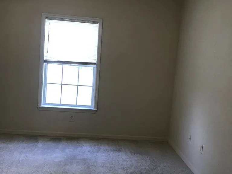 3757 Conroy Rd — Photo 12