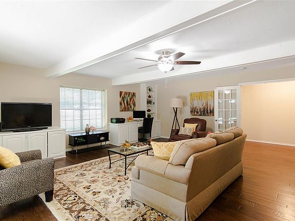 5th image of 2041 Hickory Hollow Ln