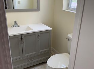1689 Litchfield Tpke UNIT 2, Woodbridge, CT 06525