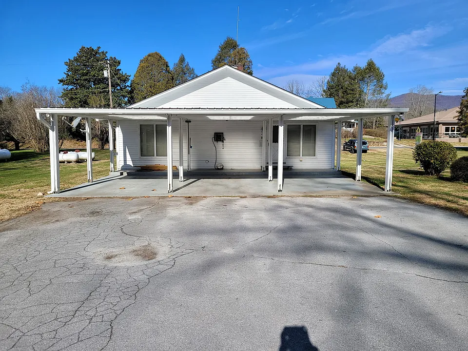 840B Main St