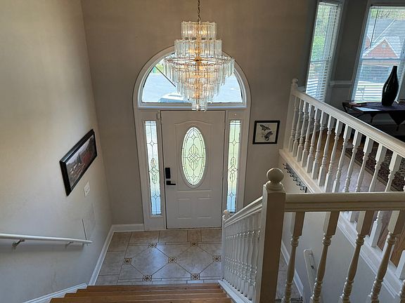 2nd image of 6035 Goodwood Blvd #2