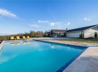 5262 N Graham Rd, Springdale, AR 72762