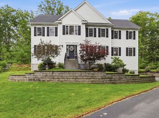 4 Murray Hill Cir, Wilmington, MA 01887