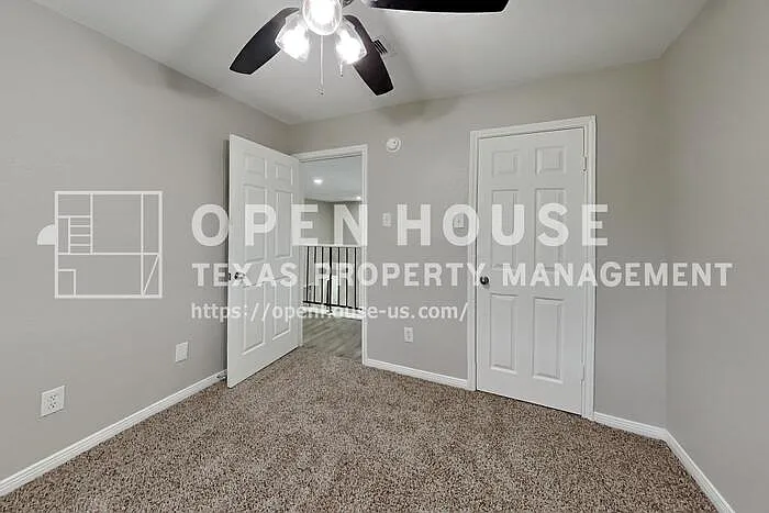 8718 Pines Place Dr — Photo 11